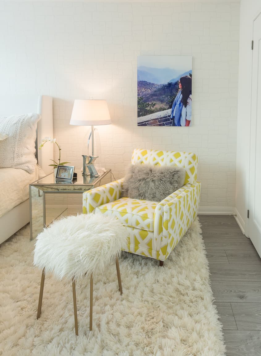 House Tour Sisters Share a Cool First Apartment Apartment Therapy